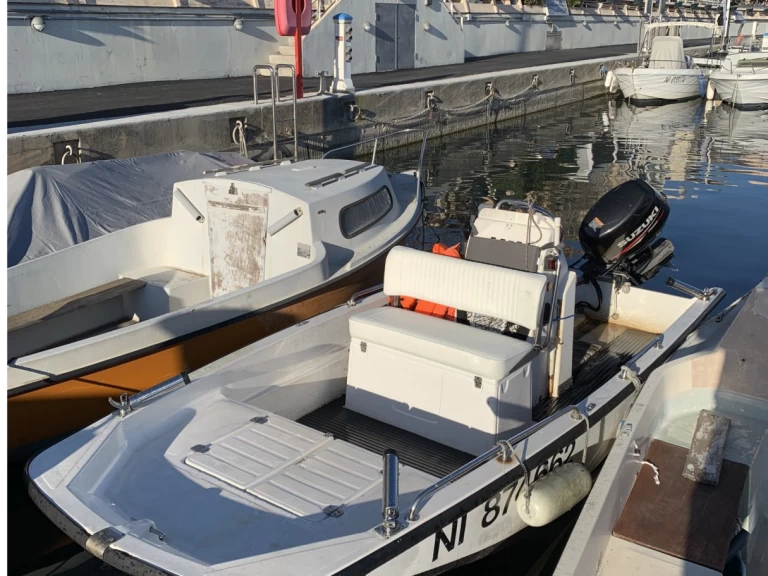 Location Bateau à moteur Jullien avec permis