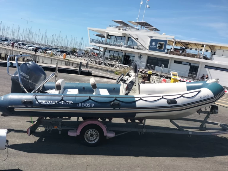 Location Semi-rigide à La Rochelle - Bombard Sunrider 650