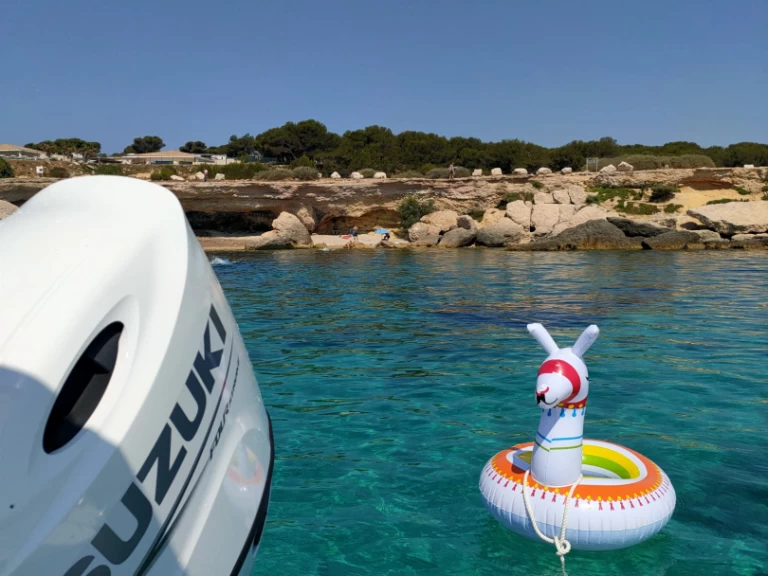 Location Bateau à moteur à Fos-sur-Mer - Jeanneau Cap Camarat 625