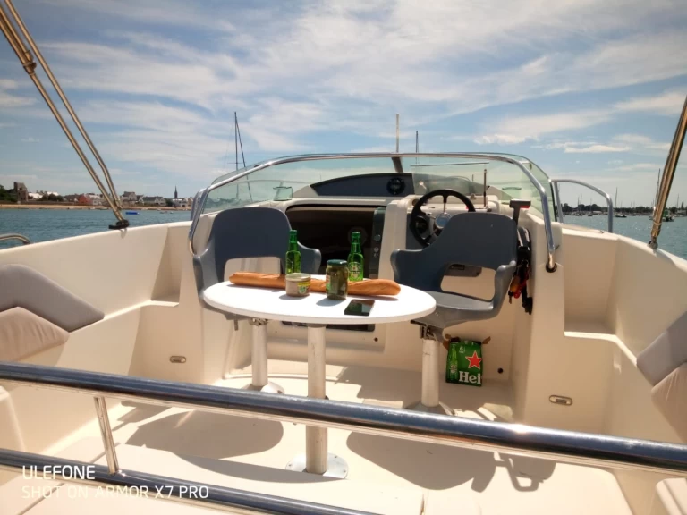 Location Bateau à moteur à Île-Tudy - Kelt Azura 570 Cabin