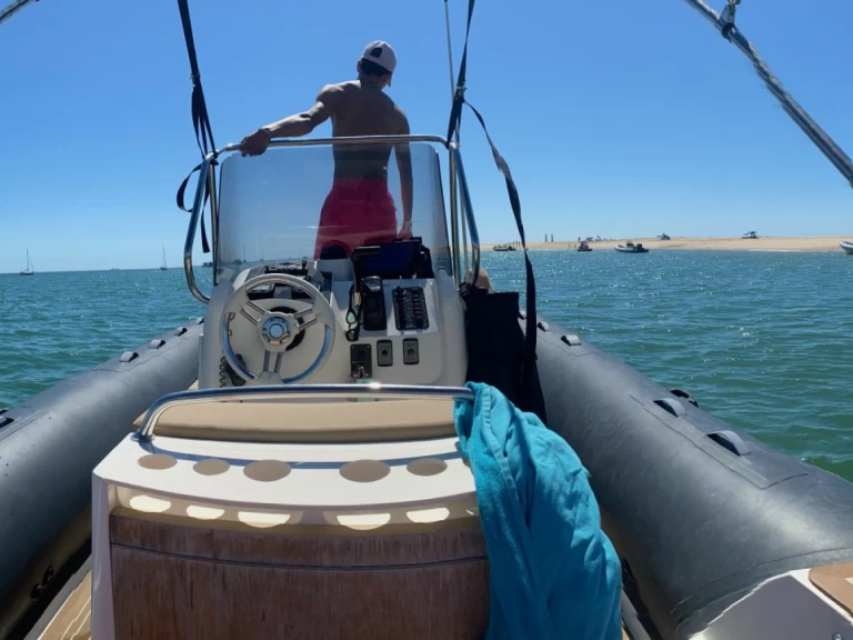 Louez un Capelli Capelli 700 Sun à Royan