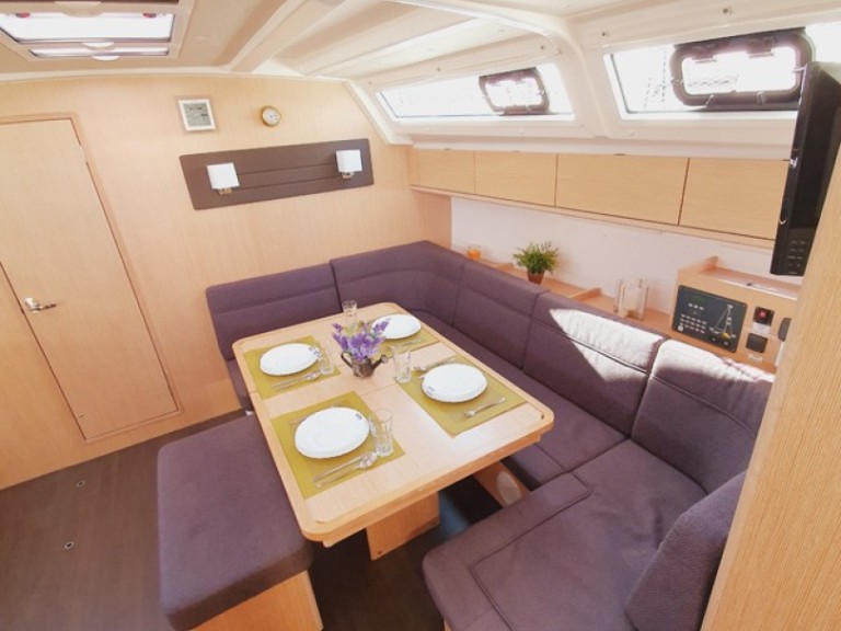 Voilier à louer à Pula au meilleur prix