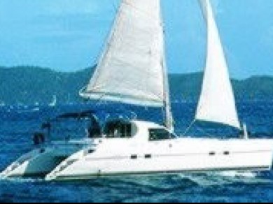 Lagoon Lagoon 42 charter bareboat eller skeppad i Mandalina Marina