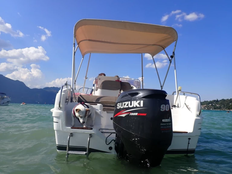 Louez un B2 Marine Cap Ferret 552 Sun Deck à Aix-les-Bains