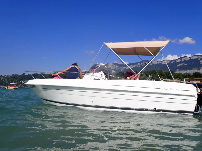 Location bateau Aix-les-Bains pas cher Cap Ferret 552 Sun Deck
