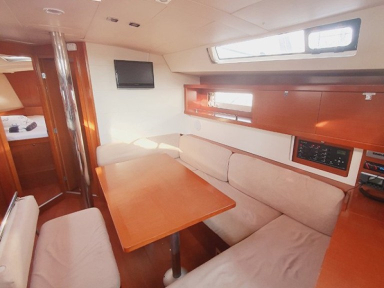 Location Voilier Bénéteau avec permis