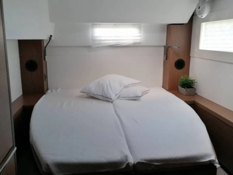 Louez un Lagoon Lagoon 46 à Gouviá