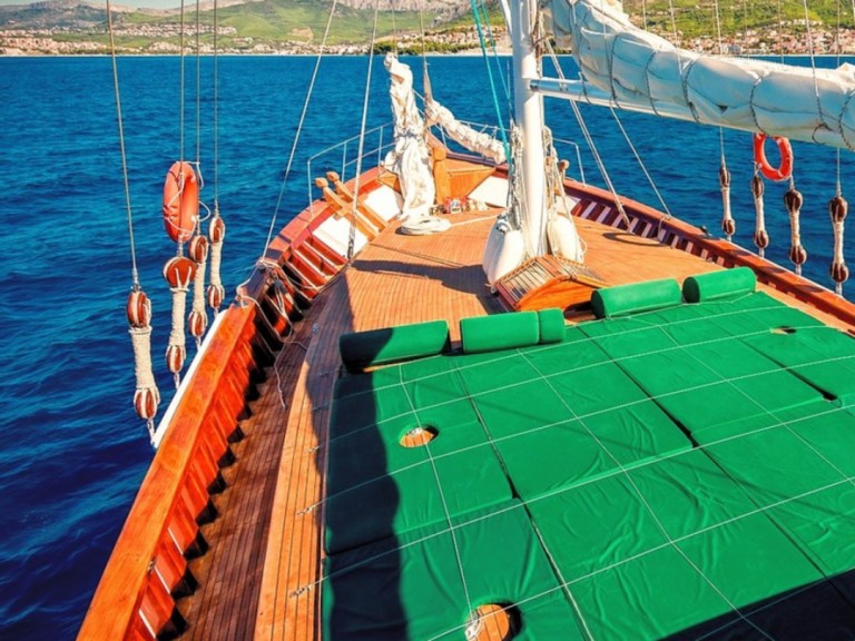 Louez un Aegean Yacht Alisa à Stobreč