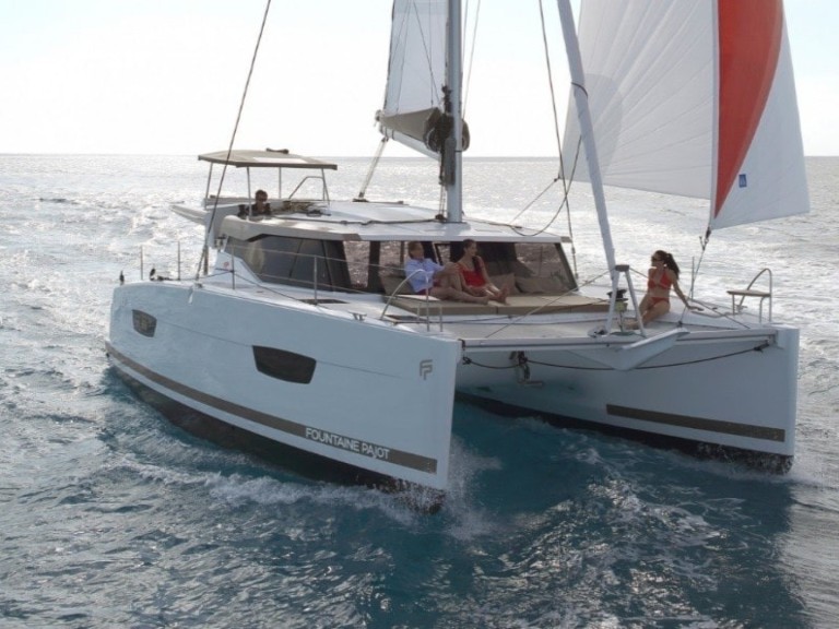 Location bateau Bas du Fort pas cher Lucia 40
