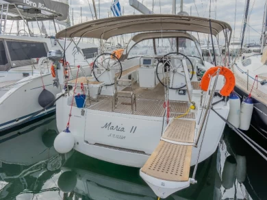 Charter a Jeanneau Jeanneau 54 in Álimos on Samboat