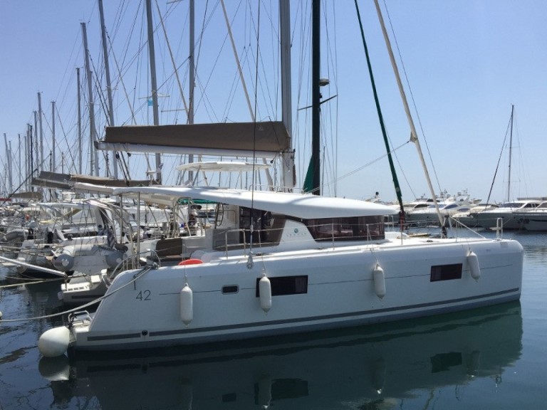 Location Catamaran Lagoon avec permis