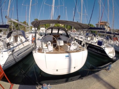 Bavaria Cruiser 37 charter bareboat eller skeppad i Marina Tankerkomerc