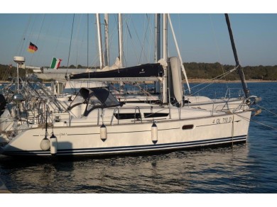 Uthyrning Marina Cala dei Sardi - Jeanneau Sun Odyssey 36i av Samboat 