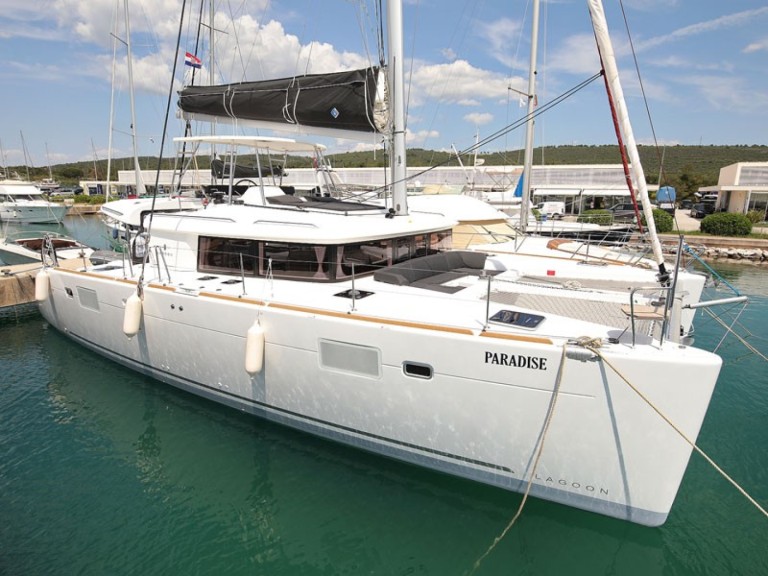 Location bateau Lagoon Lagoon 450 F à Sukošan sur Samboat