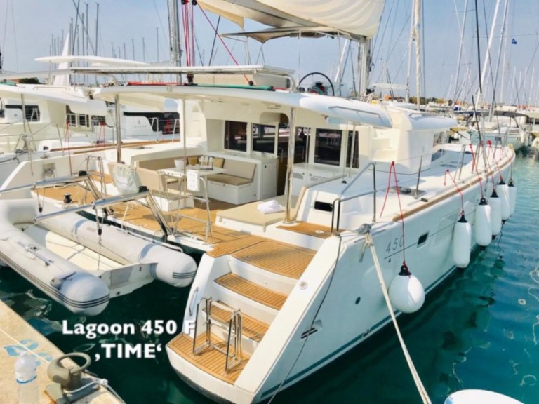 Location Catamaran Lagoon avec permis