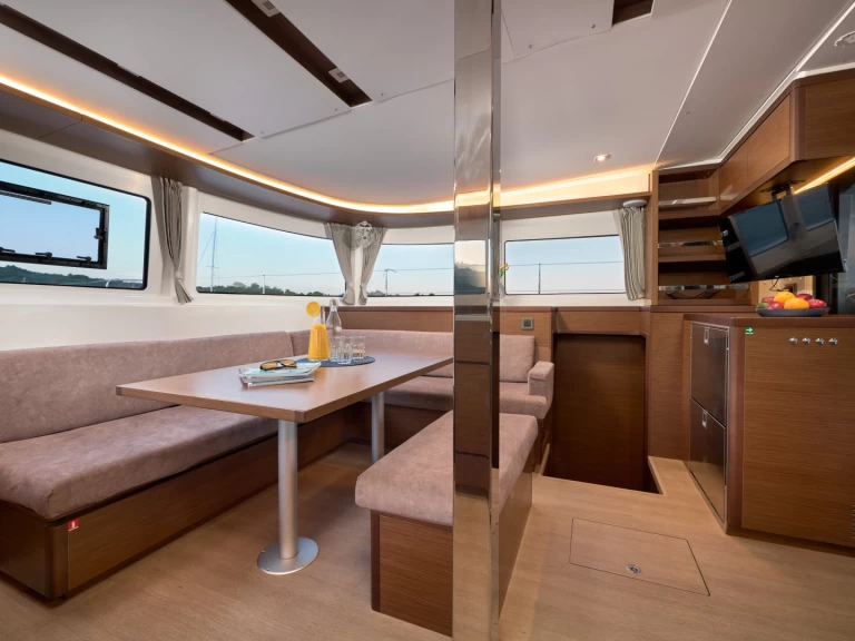 Catamaran à louer à Trogir au meilleur prix