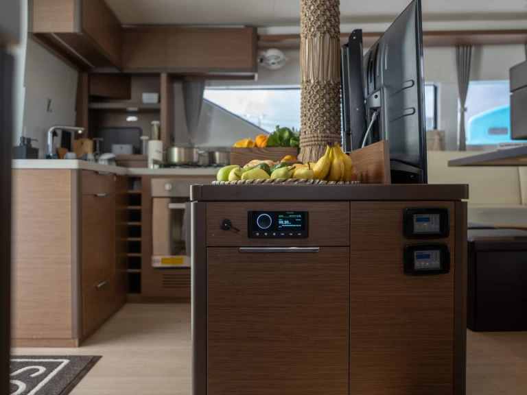 Location à Páleros - Lagoon Lagoon 50 sur SamBoat