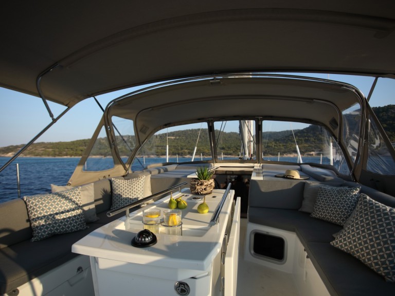 Location à Álimos - Bénéteau Oceanis 51.1 Refit 2026 sur SamBoat