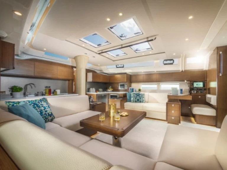 Location Voilier à Álimos - Bavaria Bavaria C57