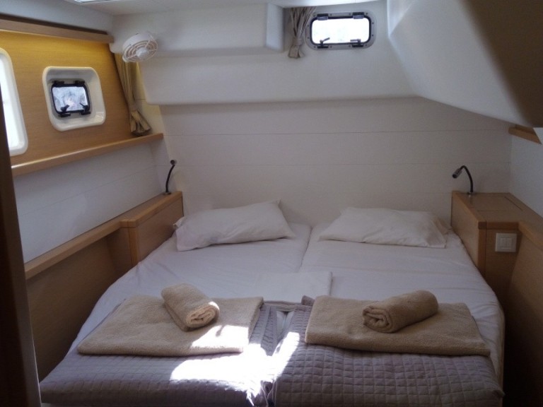 Location bateau Lagoon Lagoon 450 F à Álimos sur Samboat