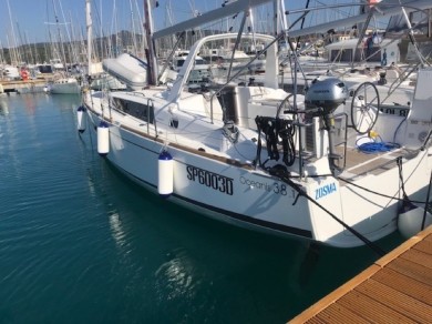 Bénéteau Oceanis 38.1 charter bareboat or skippered in  Castiglioncello