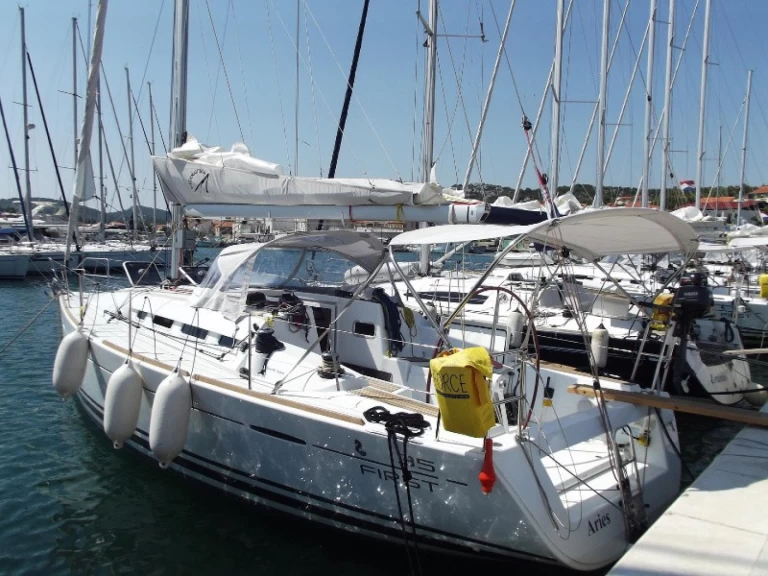Louer Voilier avec ou sans skipper Bénéteau à Jezera