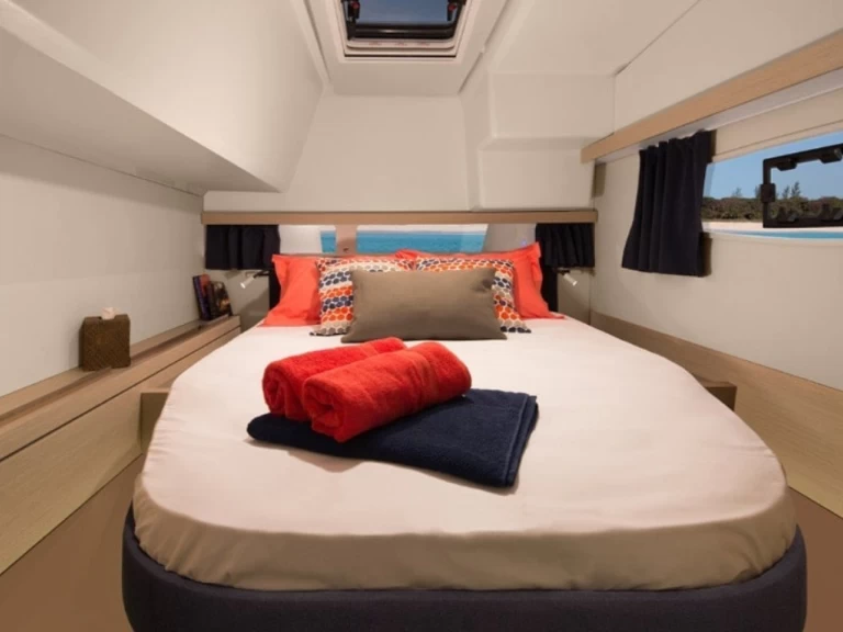 Location bateau Bas du Fort pas cher Lucia 40