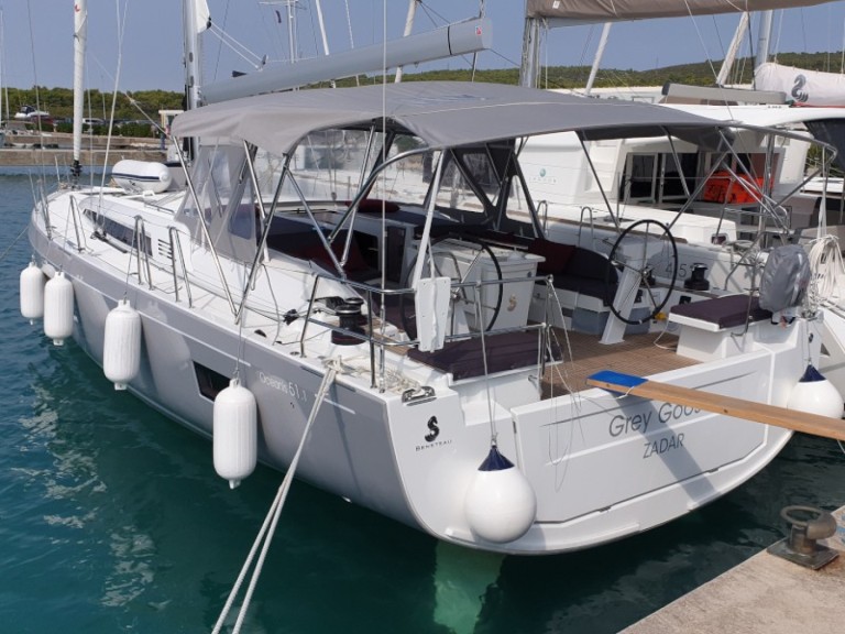 Louez un Bénéteau Oceanis 51.1 à Sukošan