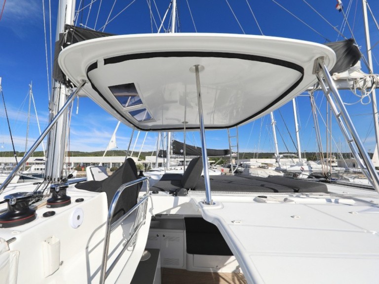 Louer Catamaran avec ou sans skipper Lagoon à D-Marin Dalmacija Marina