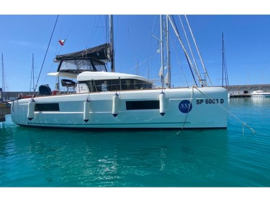 Lagoon Lagoon 40 in Castiglioncello on SamBoat