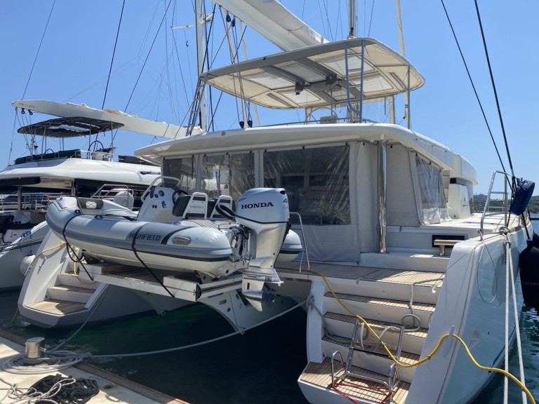 Location bateau Cugnana Verde pas cher Lagoon 52 F