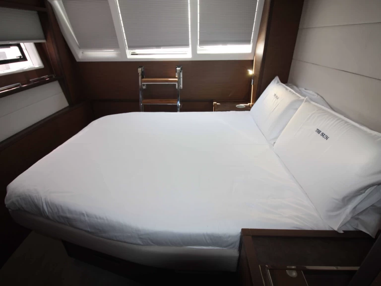 Location bateau Bas du Fort pas cher Lagoon 620