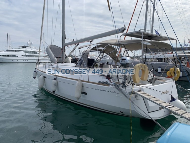 Location à Gouviá - Jeanneau Sun Odyssey 449 sur SamBoat