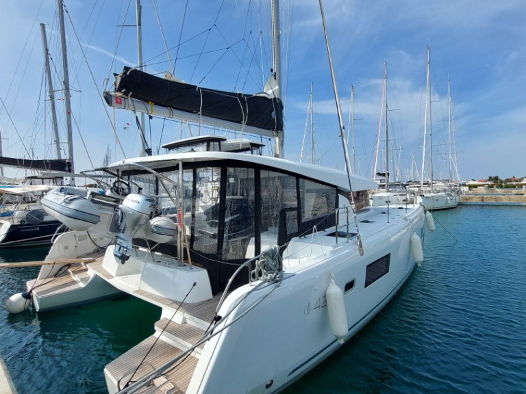 Louer Catamaran avec ou sans skipper Lagoon à D-Marin Dalmacija Marina