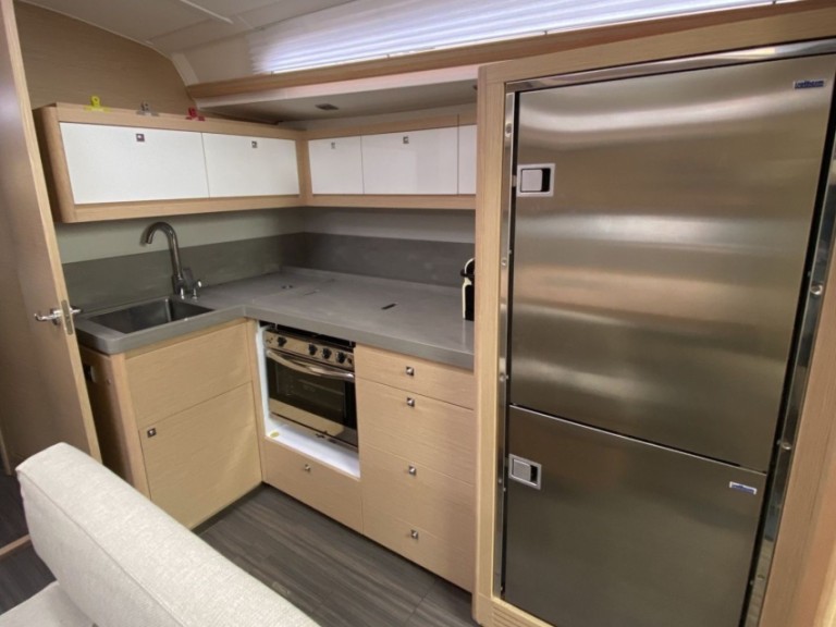 Location bateau Marseille pas cher Dufour 470