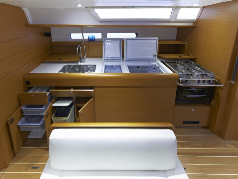 Location à Lefkáda - Jeanneau Sun Odyssey 479 sur SamBoat