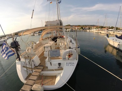 Pronajmout si Jeanneau Sun Odyssey 45 v Níkiti