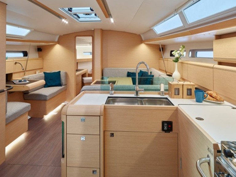 Location à Álimos - Jeanneau Sun Odyssey 449 sur SamBoat