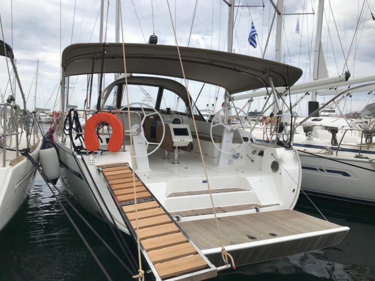 Louez un Bavaria Cruiser 46 à Gouviá