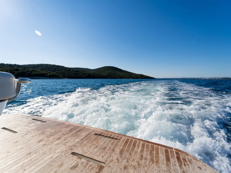 Bénéteau Gran Turismo 41 a louer à Sibenik