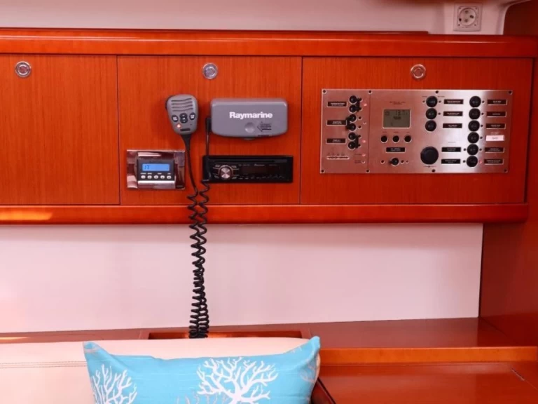 Louer Voilier avec ou sans skipper Bénéteau à Álimos