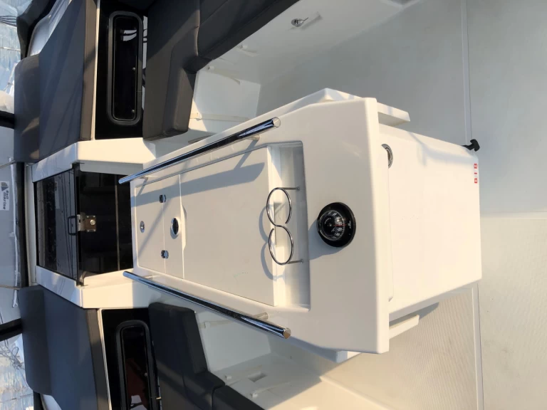 Voilier à louer à Álimos au meilleur prix