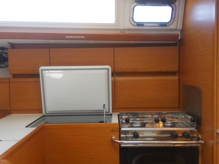 Location à Álimos - Jeanneau Sun Odyssey 449 sur SamBoat