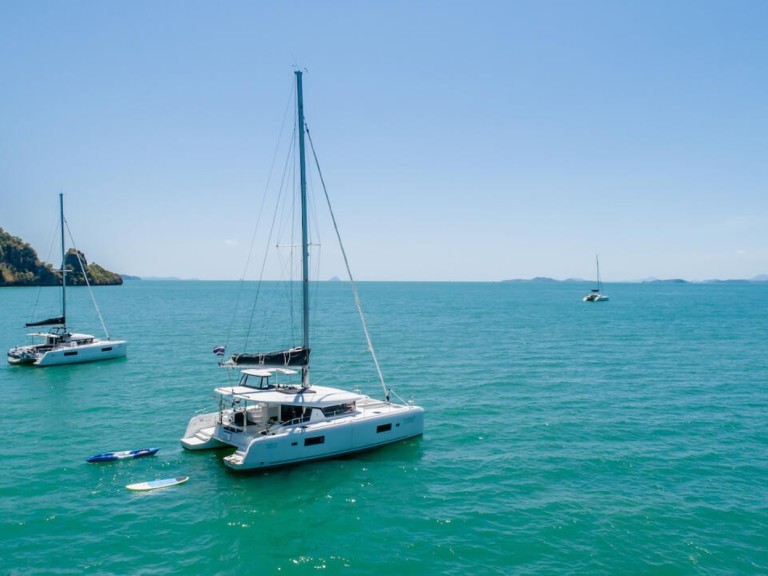 Louer Catamaran avec ou sans skipper Lagoon à Ao Po