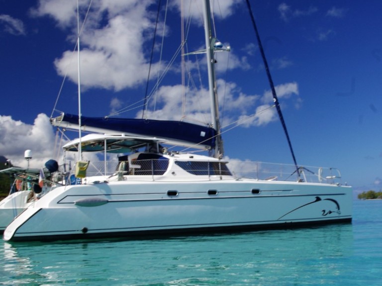 Louer Catamaran avec ou sans skipper Fountaine Pajot à Le Marin