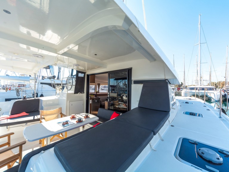 Location bateau Rhodes (Ville) pas cher Lagoon 42