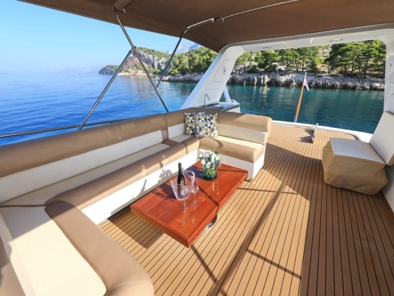 Location bateau Split pas cher M/Y Blanka