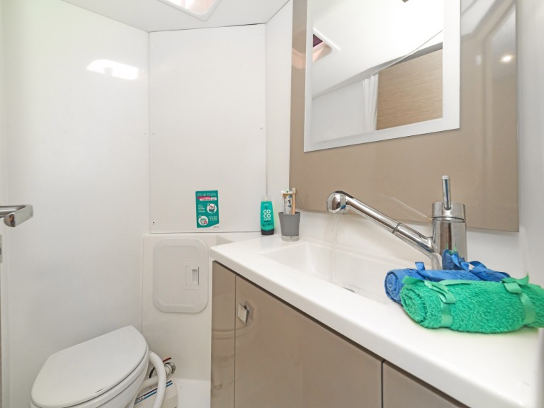 Louez un Fountaine Pajot Lucia 40 à Rhodes (Ville)