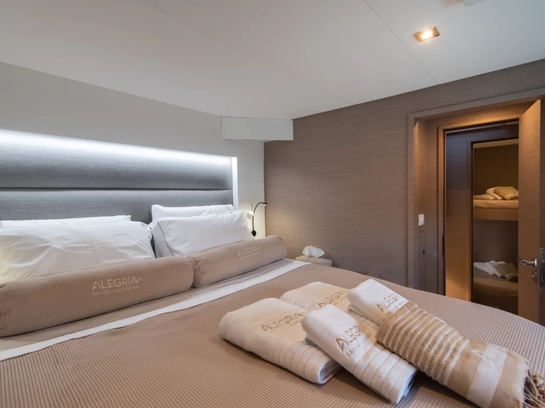 Location Catamaran à Pýlos - Fountaine Pajot Saona 47