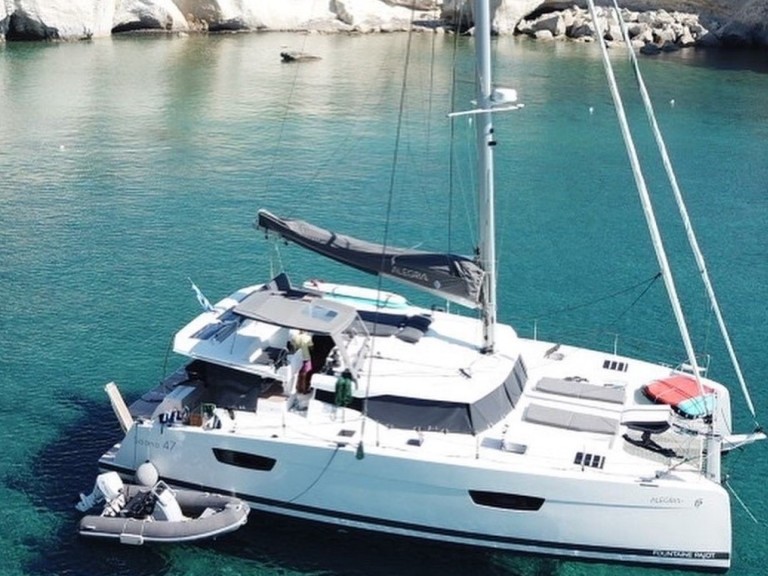 Location bateau Fountaine Pajot Saona 47 à Adamantas sur Samboat